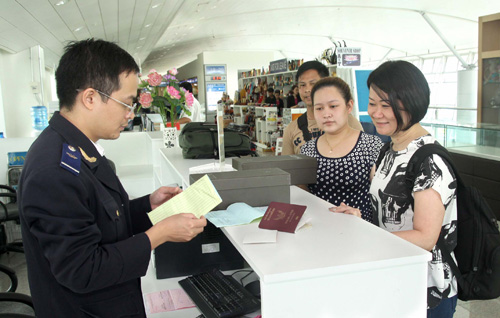 Kiểm soát giá, phí dịch vụ hàng không ảnh 1